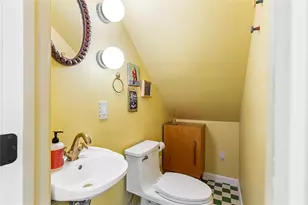 35 Exeter St, Providence, RI 02906 - Photo 25