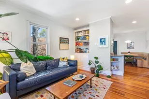 35 Exeter St, Providence, RI 02906 - Photo 5