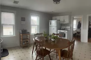 12 Third School St, Bristol, RI 02809 - Photo 5