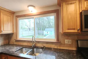 26 Potomac Rd, Warwick, RI 02888 - Photo 9