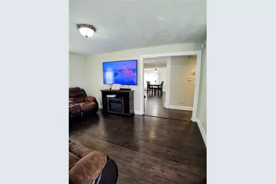 21 Urban Avenue, Pawtucket, RI 02860 - Photo 11