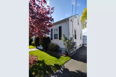 21 Urban Avenue, Pawtucket, RI 02860 - Photo 3