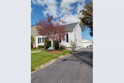 21 Urban Avenue, Pawtucket, RI 02860 - Photo 1