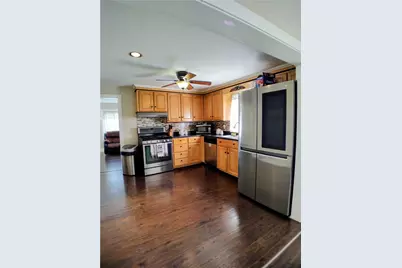 21 Urban Avenue, Pawtucket, RI 02860 - Photo 5