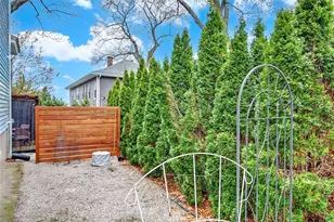 25 Blodgett Ave, Pawtucket, RI 02860 - Photo 37