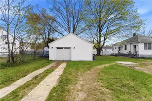 9 Youlden Ave, Cranston, RI 02910 - Photo 27