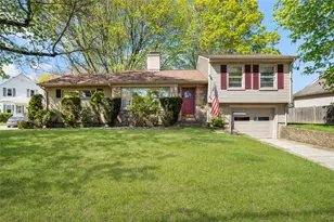 65 Randall St, Cranston, RI 02920 - Photo 3
