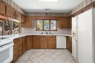 65 Randall St, Cranston, RI 02920 - Photo 17