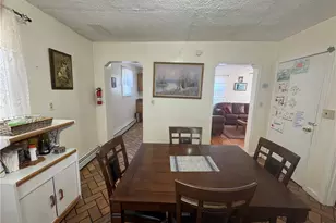 215 Roosevelt St, Providence, RI 02909 - Photo 9