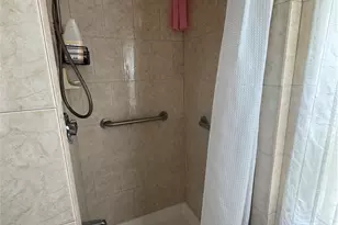 215 Roosevelt St, Providence, RI 02909 - Photo 11