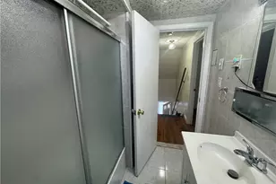 215 Roosevelt St, Providence, RI 02909 - Photo 13