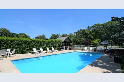 35 Chastellux Avenue #J, Newport, RI 02840 - Photo 19