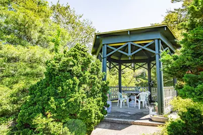 35 Chastellux Avenue #J, Newport, RI 02840 - Photo 21