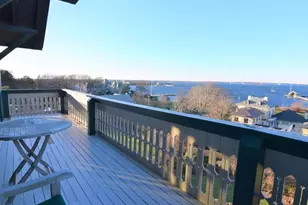 35 Chastellux Ave, Newport, RI 02840 - Photo 5