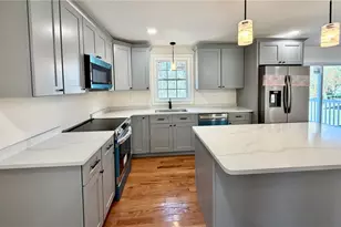 378 Gauthier Dr, Woonsocket, RI 02895 - Photo 3