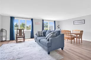 40 Waterview Dr, Smithfield, RI 02917 - Photo 15