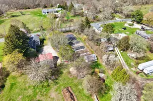 433 E Rd, Tiverton, RI 02878 - Photo 7