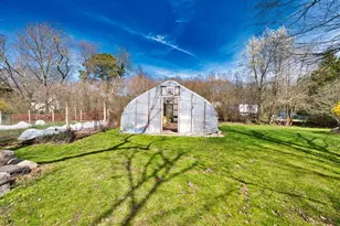 433 E Rd, Tiverton, RI 02878 - Photo 21