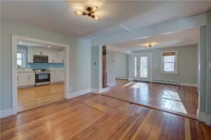 333 Greenwood Ave, Warwick, RI 02886 - Photo 9