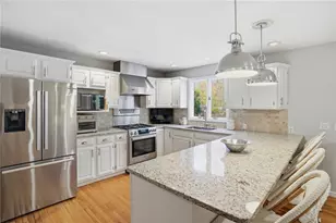 355 Larchwood Dr, Warwick, RI 02886 - Photo 9