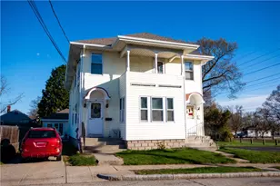 23 Exeter Ave, Pawtucket, RI 02860 - Photo 9