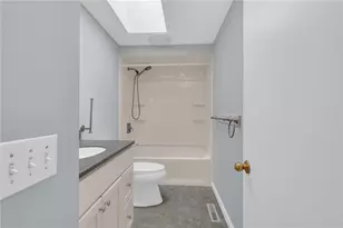 175 Monroe St, Warwick, RI 02888 - Photo 27
