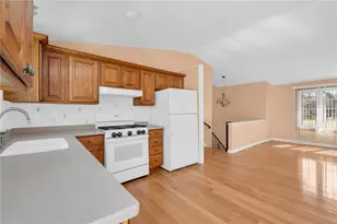 175 Monroe St, Warwick, RI 02888 - Photo 17