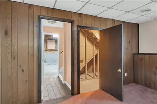 175 Monroe St, Warwick, RI 02888 - Photo 33