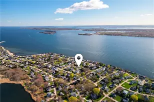 10 Parkman Ave, Narragansett, RI 02882 - Photo 3