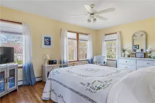 10 Parkman Ave, Narragansett, RI 02882 - Photo 19