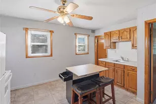 25 Pine Swamp Rd, Cumberland, RI 02864 - Photo 21