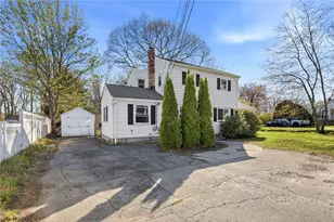 25 Pine Swamp Rd, Cumberland, RI 02864 - Photo 33