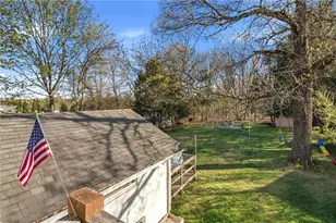 25 Pine Swamp Rd, Cumberland, RI 02864 - Photo 31