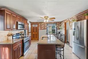 25 Pine Swamp Rd, Cumberland, RI 02864 - Photo 5