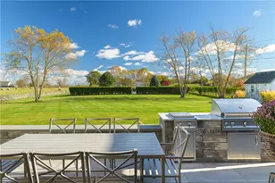 424 3rd Beach Rd, Middletown, RI 02842 - Photo 43
