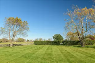 424 3rd Beach Rd, Middletown, RI 02842 - Photo 41