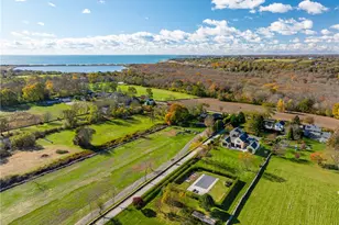 424 3rd Beach Rd, Middletown, RI 02842 - Photo 5