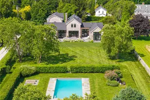 424 3rd Beach Rd, Middletown, RI 02842 - Photo 1