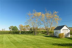 424 3rd Beach Rd, Middletown, RI 02842 - Photo 47