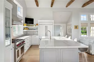 424 3rd Beach Rd, Middletown, RI 02842 - Photo 17