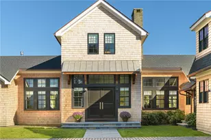 424 3rd Beach Rd, Middletown, RI 02842 - Photo 7