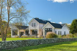 424 3rd Beach Rd, Middletown, RI 02842 - Photo 13