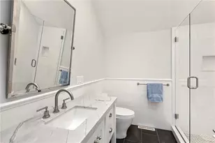 424 3rd Beach Rd, Middletown, RI 02842 - Photo 37