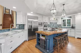 230 Briarbrook Dr, North Kingstown, RI 02852 - Photo 9