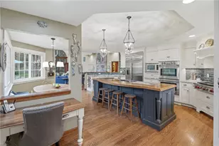 230 Briarbrook Dr, North Kingstown, RI 02852 - Photo 5
