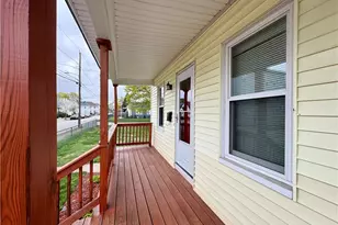 142 Carter Ave, Pawtucket, RI 02861 - Photo 5