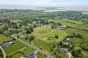 11 Saltwood Farm Rd, Middletown, RI 02842 - Photo 9