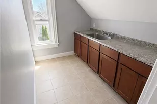 284 Massachusetts Ave, Providence, RI 02905 - Photo 11