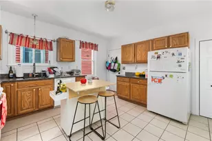 89 Knowles St, Providence, RI 02906 - Photo 35