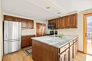 25 King Philip Ave, Barrington, RI 02806 - Photo 11